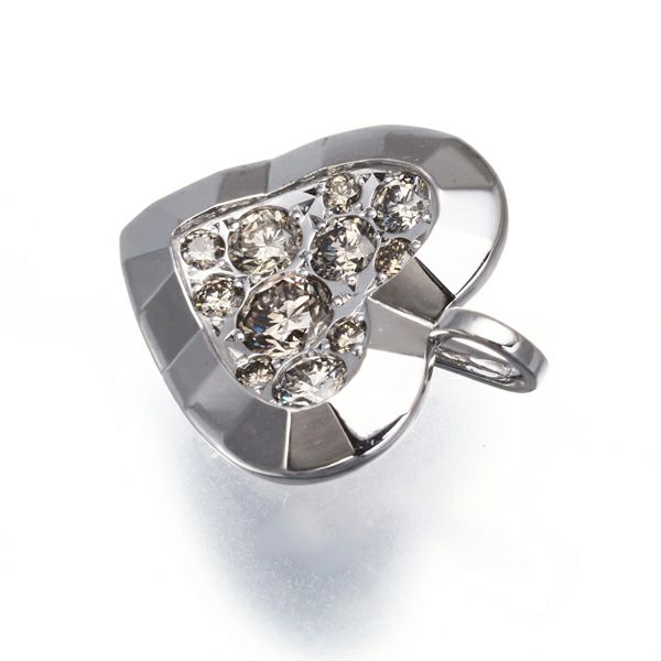 カシケイ ペンダントトップ ダイヤ 0.35ct モティーフ ハート K18WG 