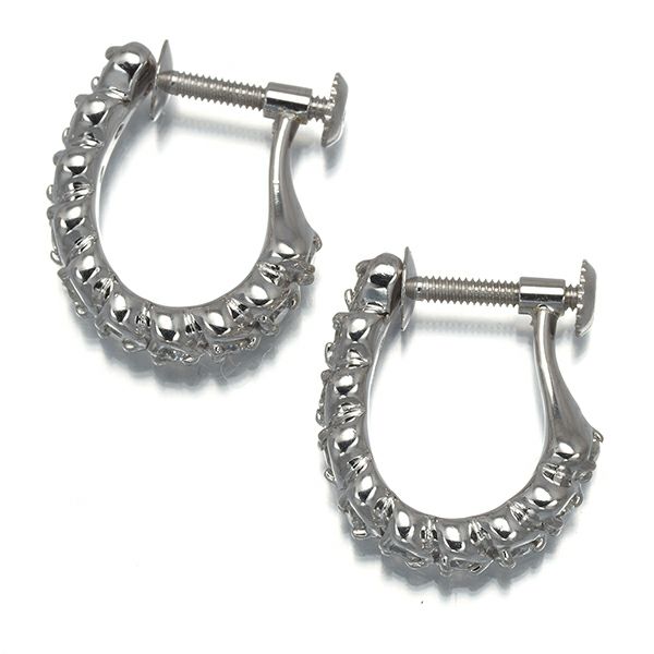 ダイヤ 0.30ct/0.30ct ハート フープ  イヤリング Pt900 