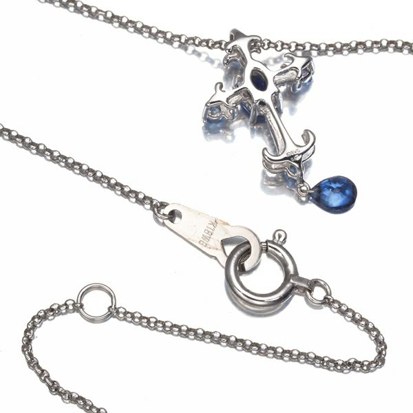 サファイア 0.15ct クロス ティアドロップ ネックレス K18WG 