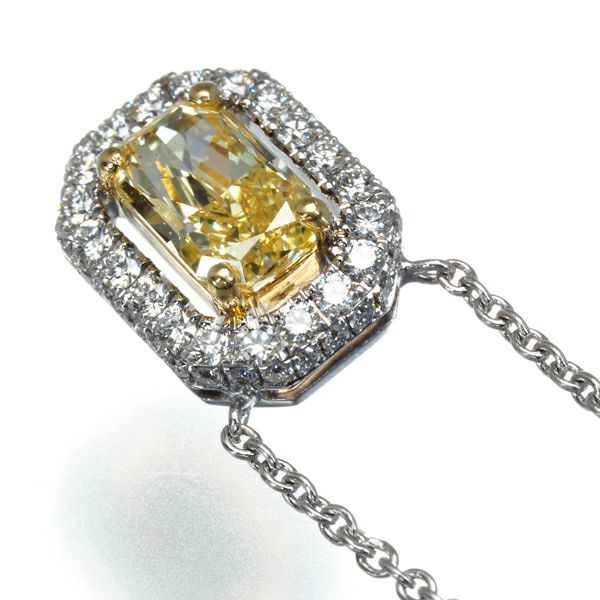 グラフ ネックレス ダイヤ 0.81ct FANCY YELLOW VS2 パヴェ K18WG/YG