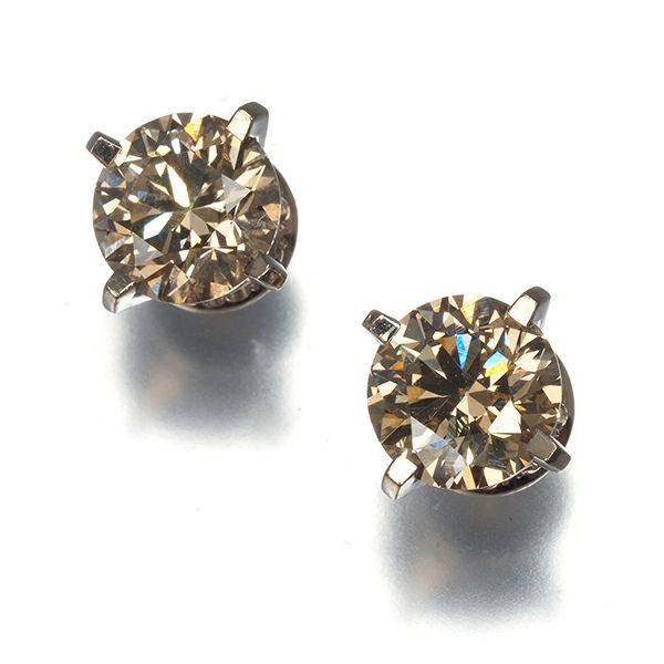 カシケイ ピアス ダイヤ 0.77ct/0.78ct/0.08ct ソリティア  K18BG 