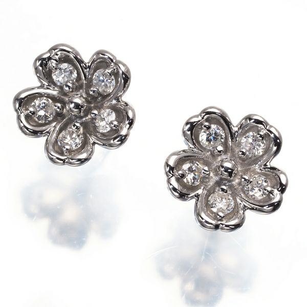 ダイヤ 0.28ct フラワー  ピアス K18WG 