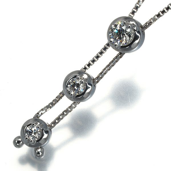 タサキ ネックレス ダイヤ 0.38ct  3P K18WG 