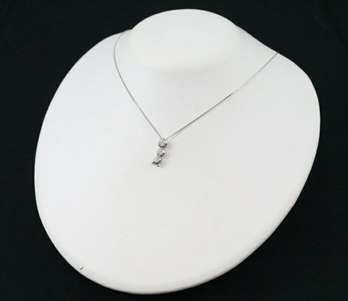 タサキ ネックレス ダイヤ 0.38ct  3P K18WG 