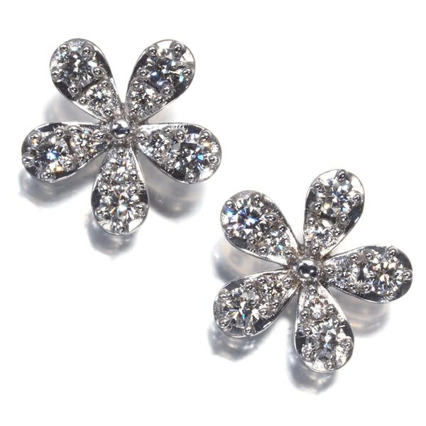 タサキ ピアス ダイヤ 0.20ct/0.20ct  フラワー K18WG 