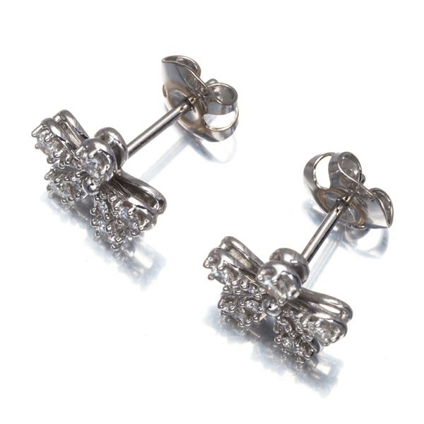 タサキ ピアス ダイヤ 0.20ct/0.20ct  フラワー K18WG 