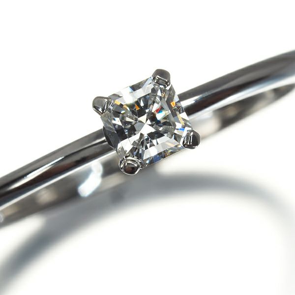 ティファニー リング ダイヤ 0.18ct G VVS2 3EX トゥルー ソリティア 11号 Pt950 鑑