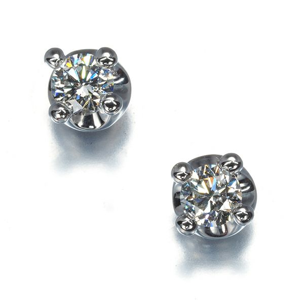 ブルガリ ピアス ダイヤ 0.2ct/0.2ct程 コロナ 一粒 K18WG 