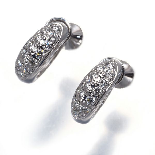ミキモト イヤリング ダイヤ 0.24ct/0.24ct  パヴェ フープ K18WG 